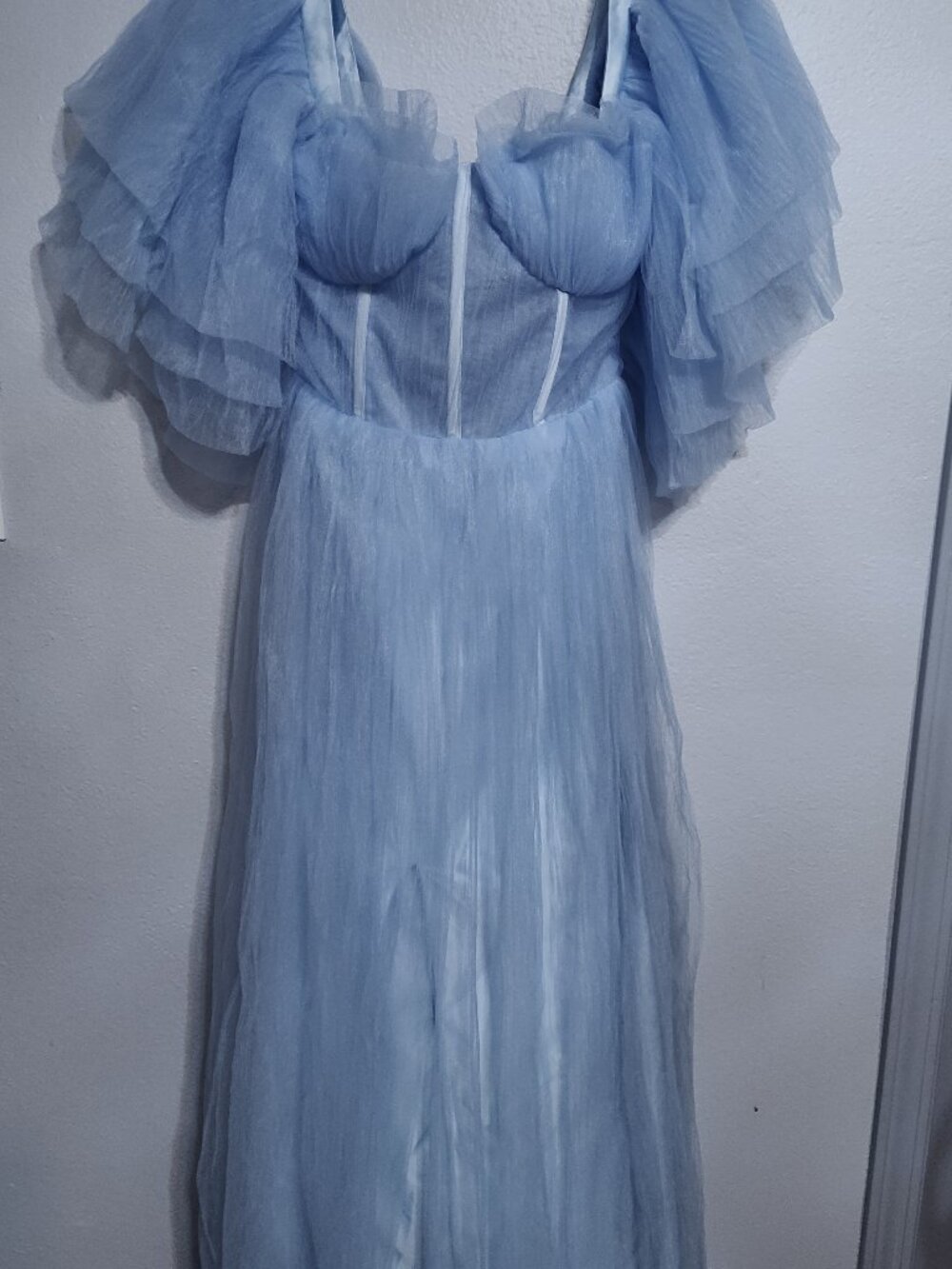 Ethereal Light Blue Tulle Gown Size S. - Picture 5 of 13